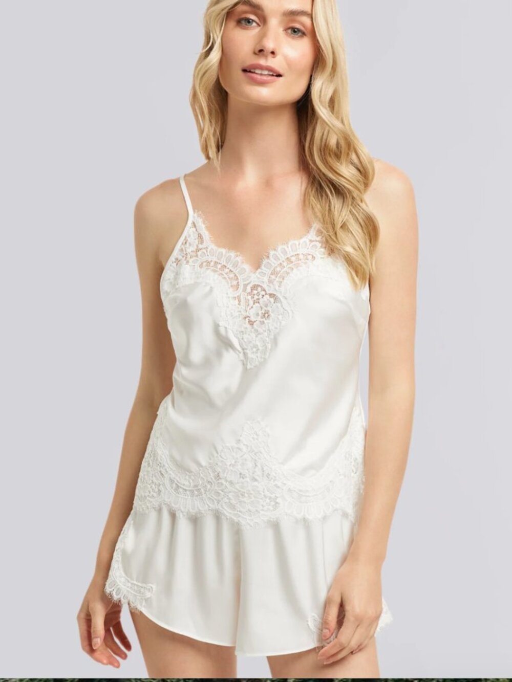 Homebodii Sian Lace Cami Set - White